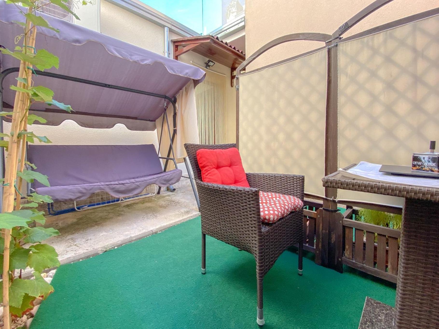 Gardenia One Apartment Новиград Екстериор снимка