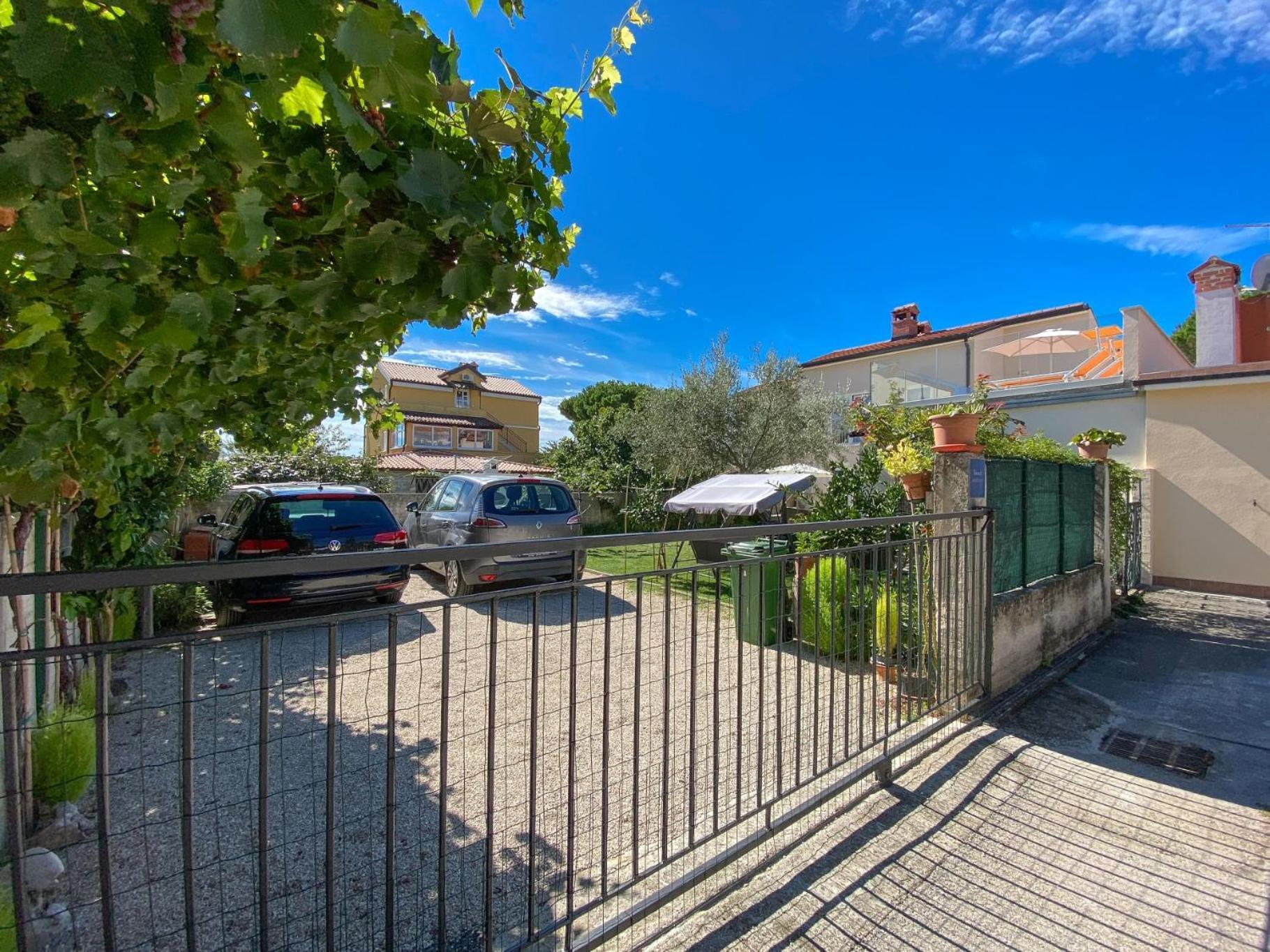 Gardenia One Apartment Новиград Екстериор снимка